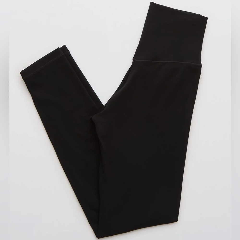 NWT Offline Real Me 7/8 Leggings